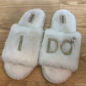 Bridal slippers
